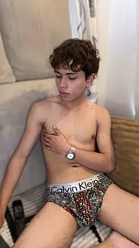 XXX chat uživo modela DanteSaint