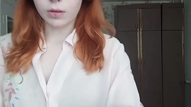 YaniraHeneisen's Live XXX Chat