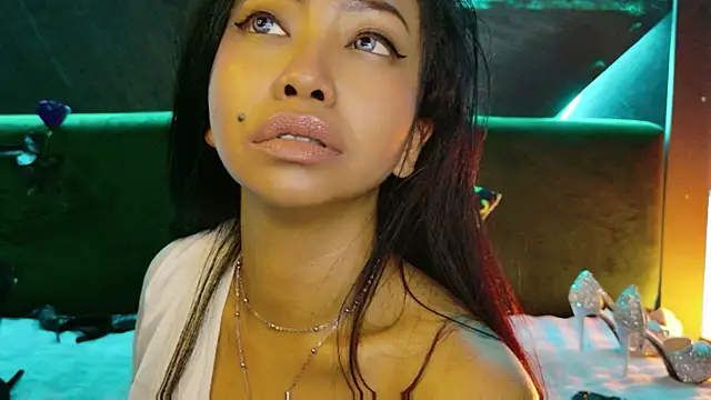 ElyaQuinn's Live XXX Chat