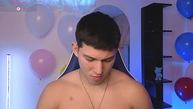 JamesCr_'s Live XXX Chat