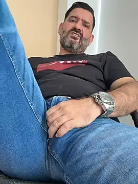 Hairy_Dad86 现场XXX聊天