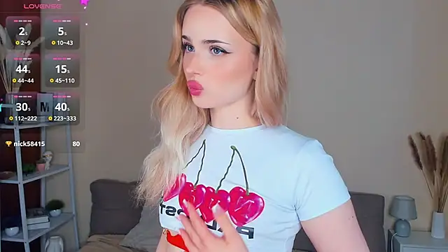 PorcelainBun Adlı Modelin Canlı XXX Sohbeti