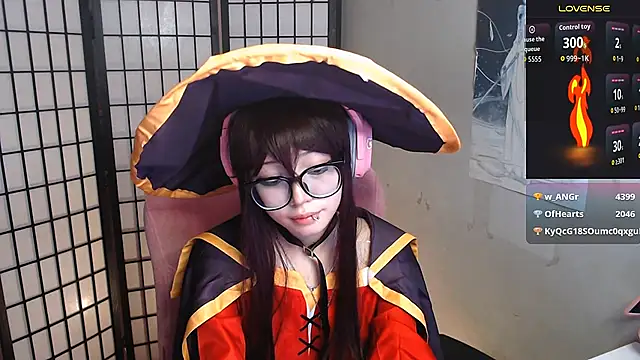 XXX chat uživo modela SaxonDibs