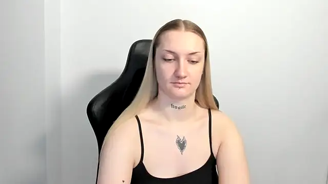 AlexaTease's Live XXX Chat