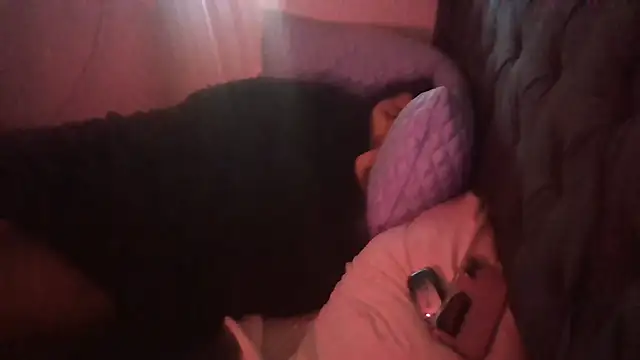 1n0nlythroat's Live XXX Chat