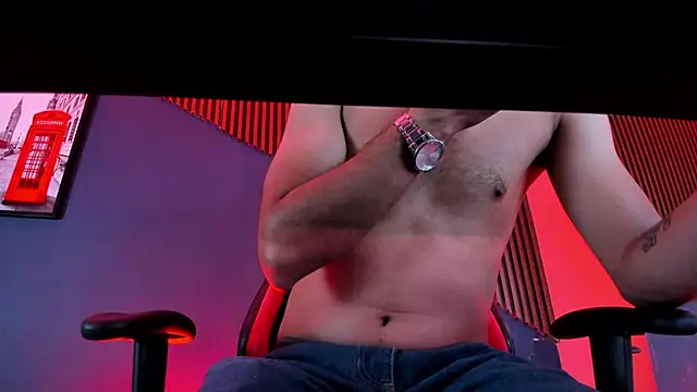 Boss_Domiinator – Naživo XXX chat
