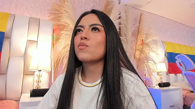 Rebeca_jones élő XXX-chatje