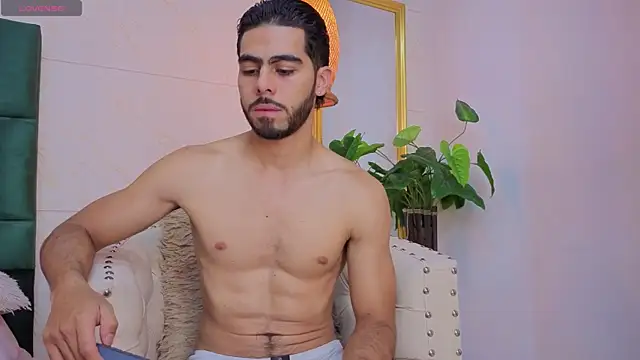 Markos_Miles Chat XXX live