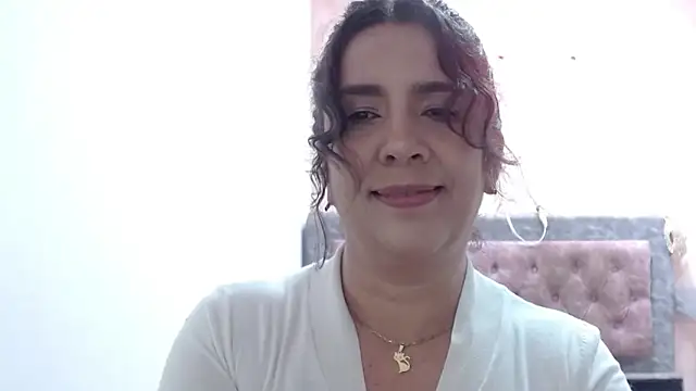 دردشة Victoria_meester الجنسية المباشرة
