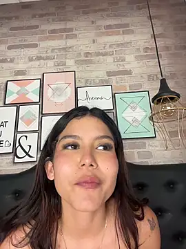 CherrySmirkXXX Chat XXX live