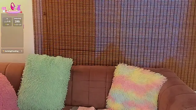 Chat +18 de ariana_cross ao vivo