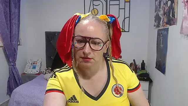 Živý XXX chat emperabigbootybigass