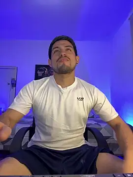 williamsmiiths16 Live XXX-Chat