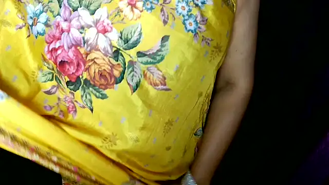 Chat +18 de Pyari1 ao vivo
