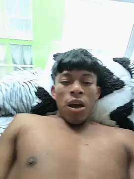 Chat XXX ao vivo de santinaughty