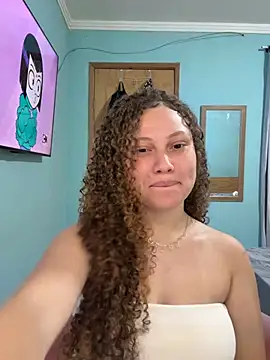 Chat +18 de sophiiahot ao vivo