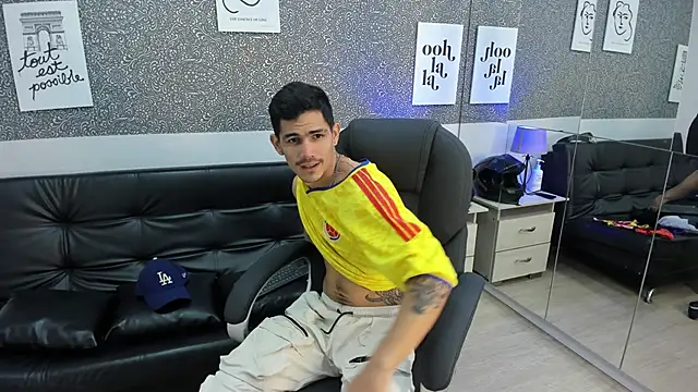 XXX chat uživo modela Jared_Cole