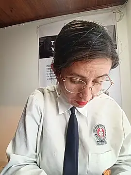 Valentina--1 XXX чат на живо