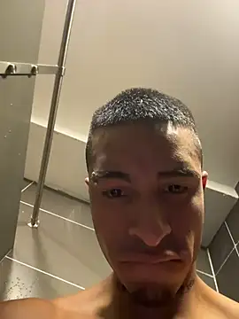 willclayy 现场XXX聊天