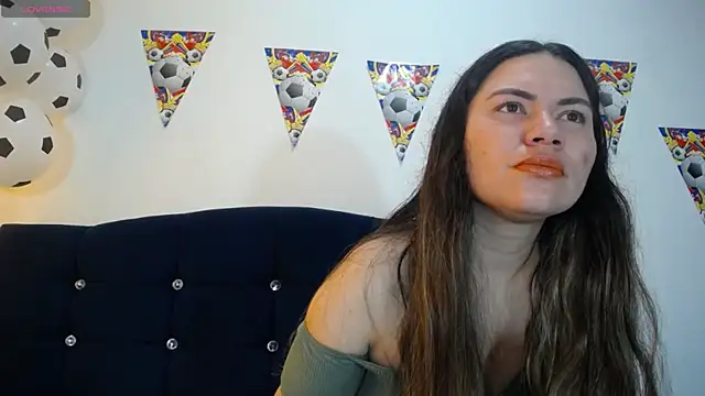 melpark élő XXX-chatje