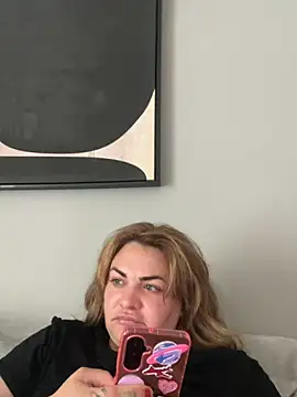 HeyBABYGIRL's Live XXX Chat