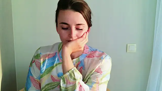 Chat +18 de LanaGI ao vivo