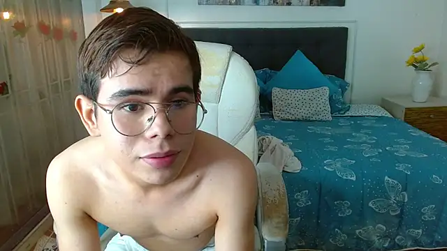 XXX chat uživo modela jack__tomas