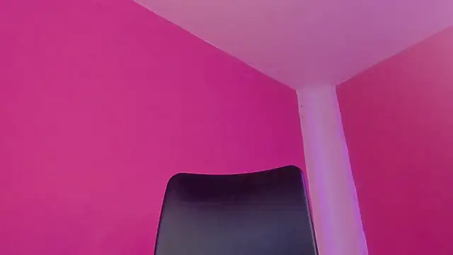 CLAIRE_EMPIRE live XXX chat
