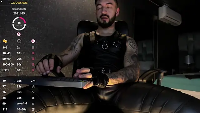 MarkWalker__ Live XXX Chat