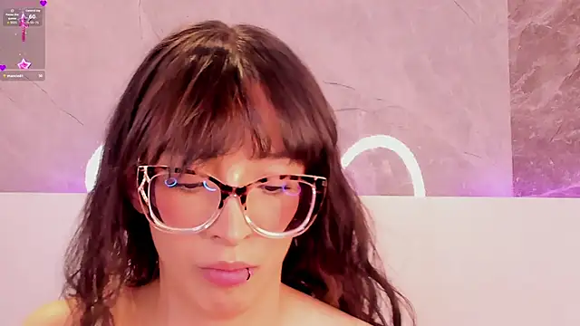EmiliaBell_ 라이브 XXX 채팅