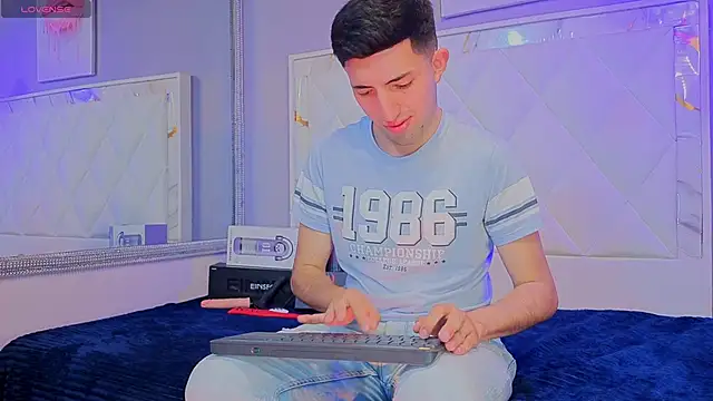 Chat XXX Live Un_Sluttyy
