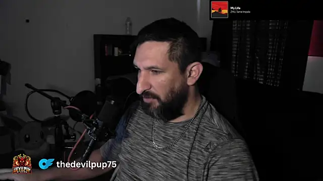 Chatroom XXX en direct de DevilPup75_