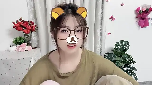 MIJ-Uwuu's Live XXX Chat