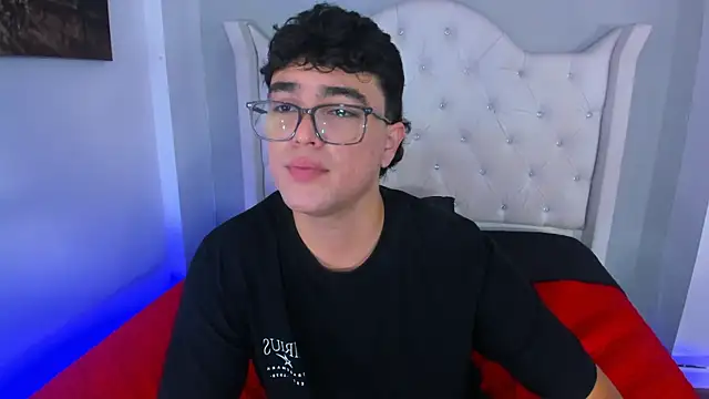 Živý XXX chat Thiago_Monaco