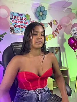 XXX chat uživo modela JANYLOVE__
