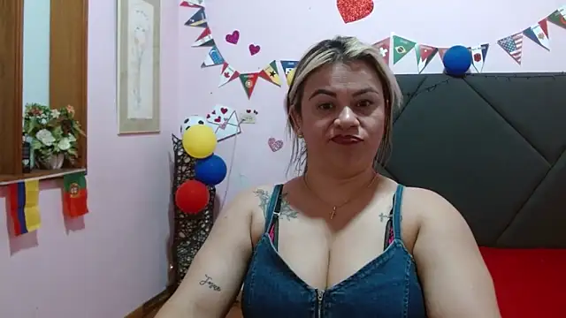 pamela_echeverria Chat XXX in diretta