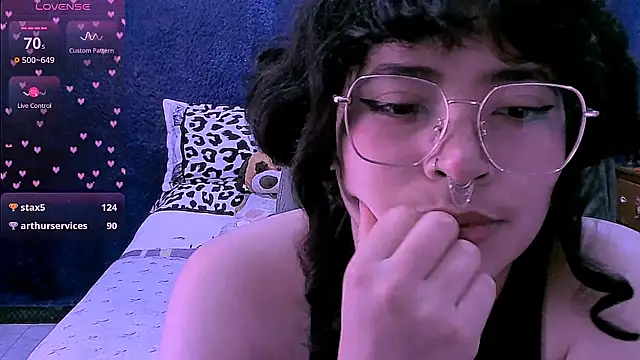 NinaYellow 即時 XXX 聊天