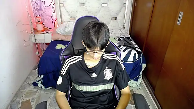 zxvn_n – Live XXX-chat