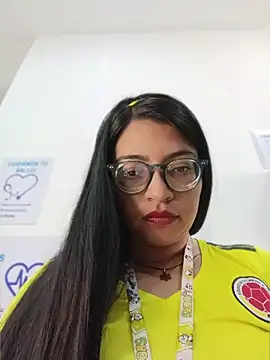SOFI__10 Live XXX-chat