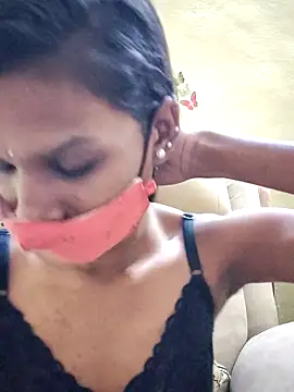 Shreya-telugupilla Chat XXX in diretta