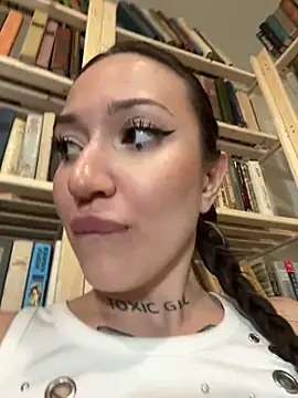 SaintSquirt's Live XXX Chat