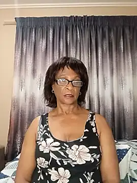 دردشة Hotgrannyx الجنسية المباشرة