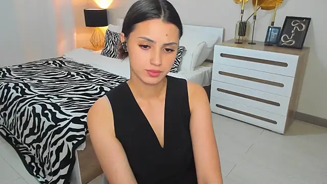 Jasmine_Stewart Live XXX-chat