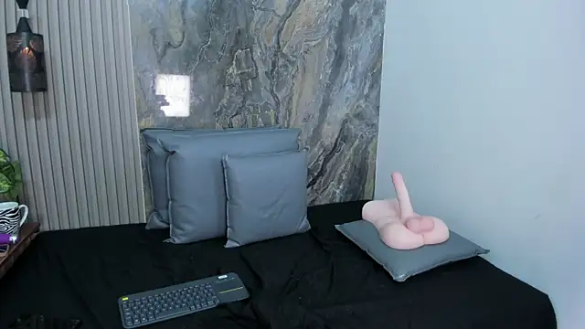 Chat XXX en directo de ScarletDollxxx