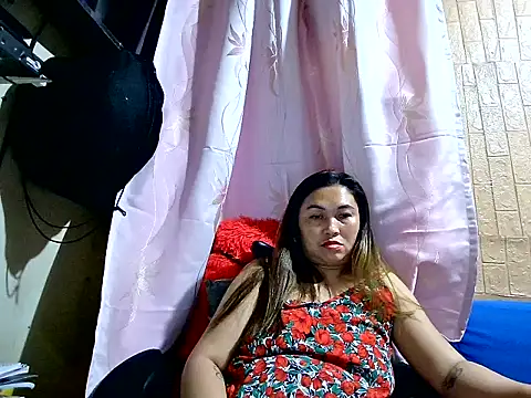 XXX chat uživo modela Lonely_Heart