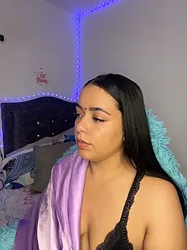Nisha_jazz Adlı Modelin Canlı XXX Sohbeti