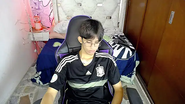 zxvn_nn Live XXX chat