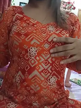Tanha18 XXX чат на живо