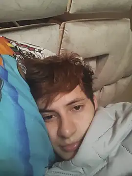 BastianLeoniis Chat XXX in diretta