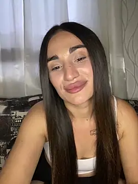 MonikaSi's Live XXX Chat